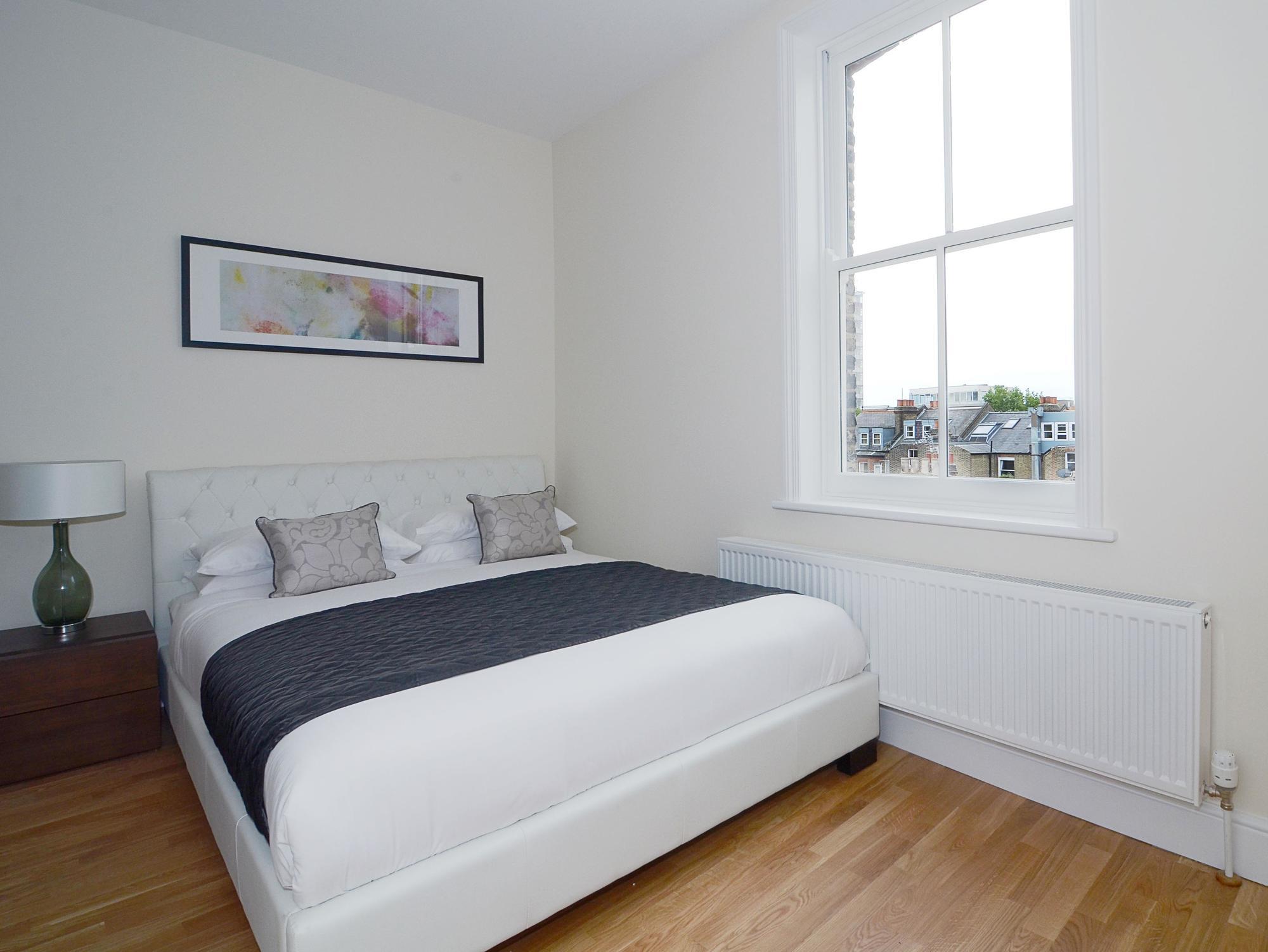 Hammersmith One Лондон Экстерьер фото